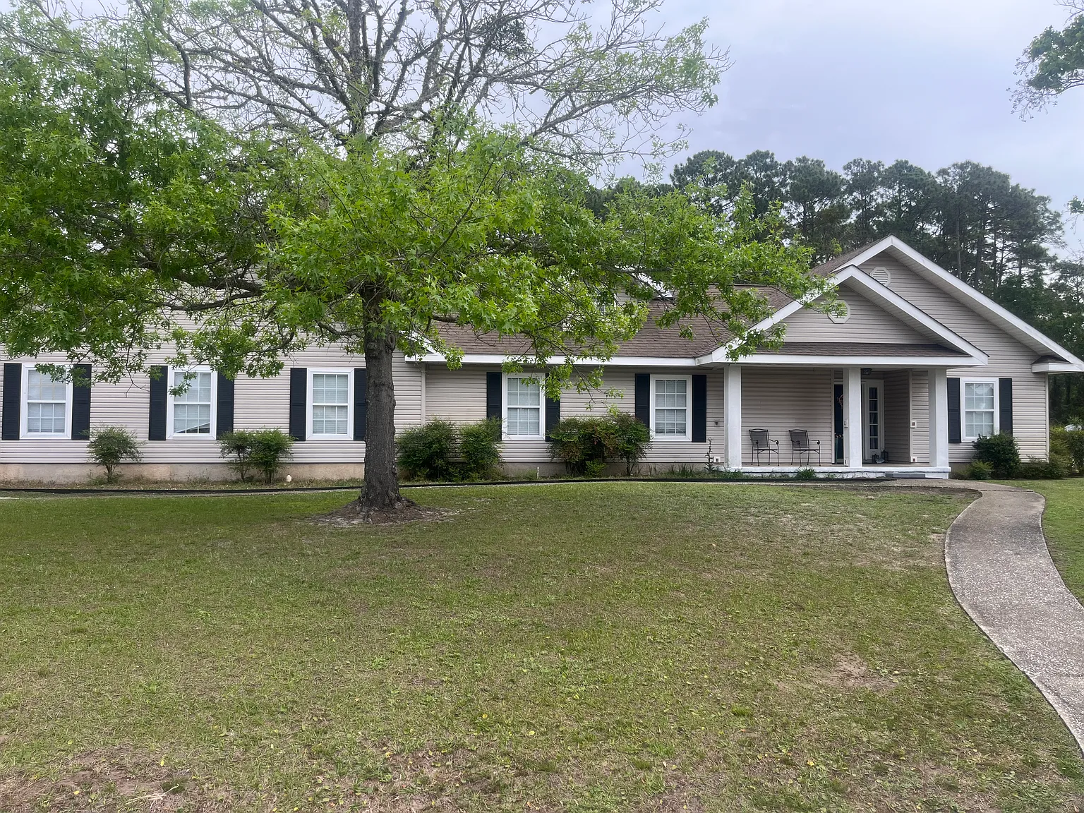 150 Edge Water Dr — Photo 1