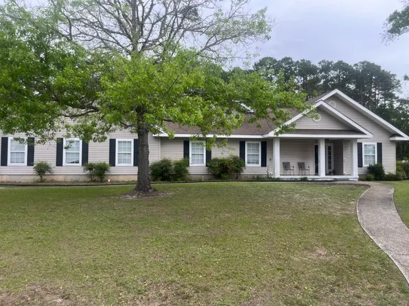 150 Edge Water Dr, Brunswick, GA 31525
