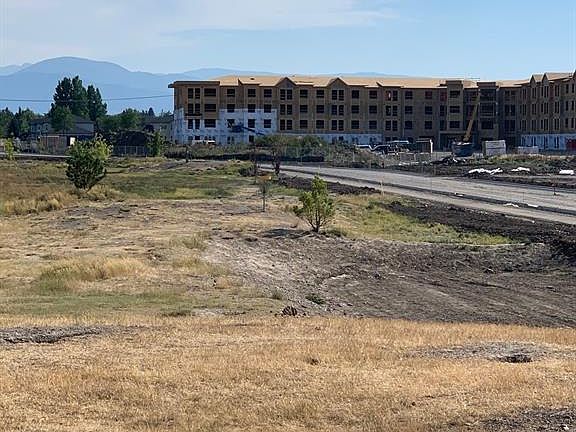 2nd image of 1595 N 25th Ave