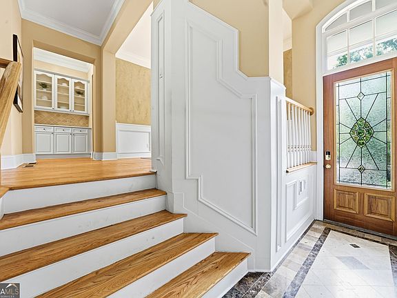 4th image of 1041 Emory Parc Pl