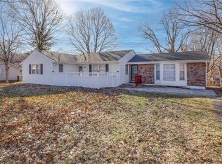 171 Walnut St, Weston, MO 64098
