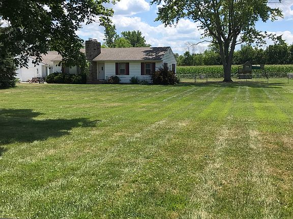 View of yard/house from road