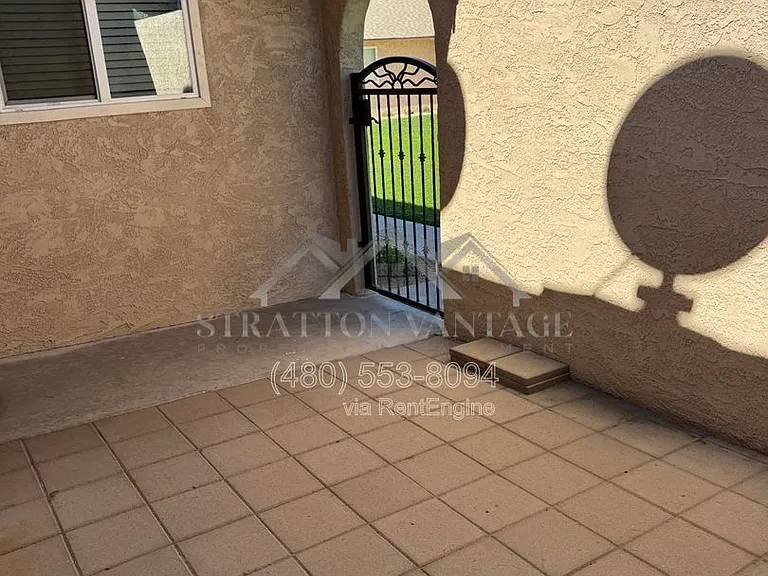 852 N Stapley Dr — Photo 1