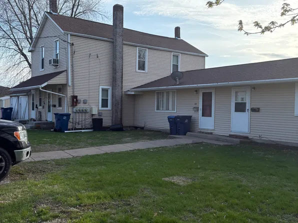 105-109 NE 5th Ave, Aledo, IL 61231