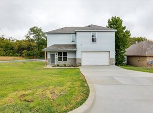 401 E Mulberry St, Decatur, TX 76234