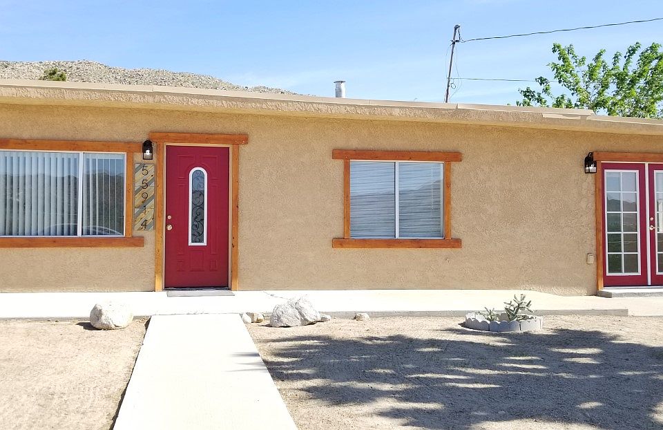 1st image of 55914 Sunland Dr