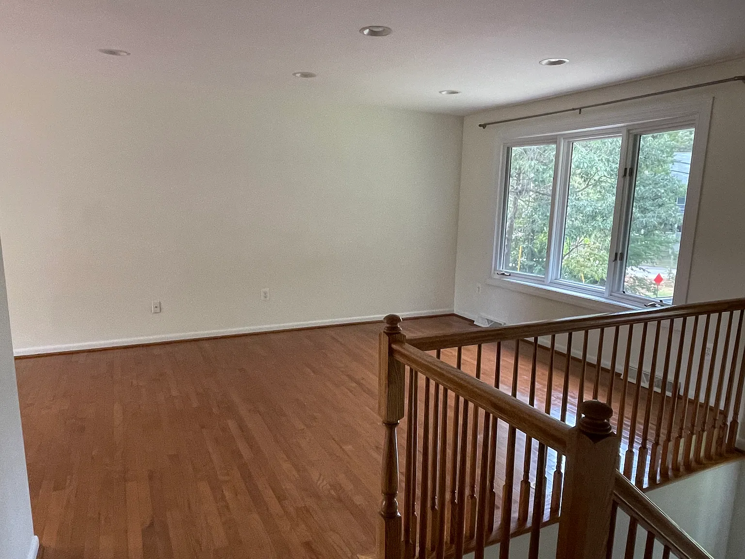 4 bed, 1976 sqft, $3,500 — Photo 3