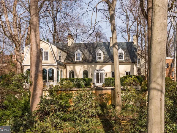 5113 Duvall Dr, Bethesda, MD 20816