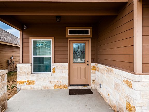 2nd image of 107 Lost Maples Way