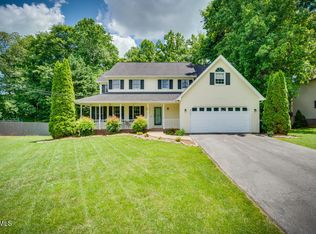 122 Hillview Ct, Gray, TN 37615