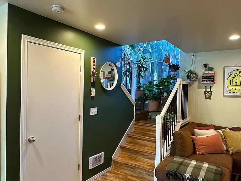 1/2 21st Ave — Photo 3