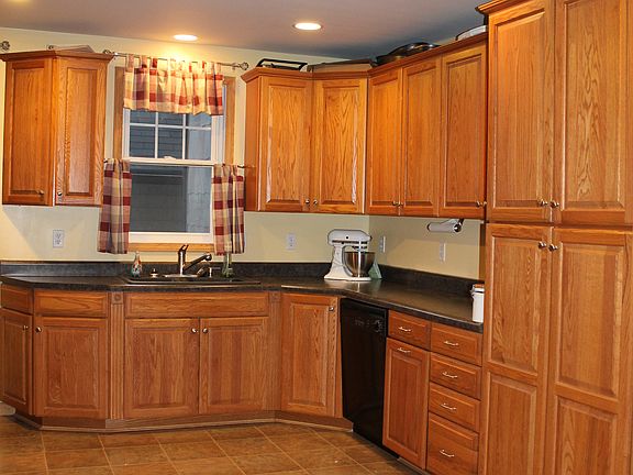 4th image of 424 Cottonwood St