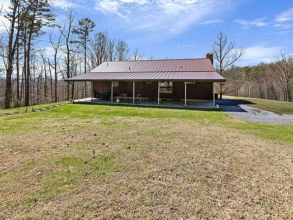 3rd image of 235 Rices Hill Rd