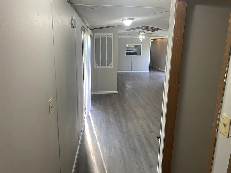 12731 Clearwater Dr — Photo 8