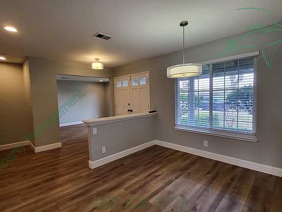 2nd image of 1942 Castro Dr