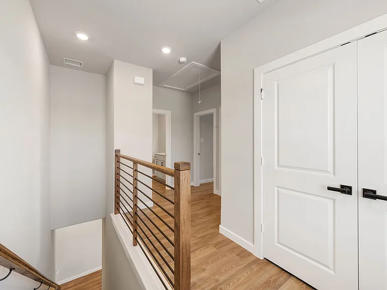 2027 Psalm Cir — Photo 27