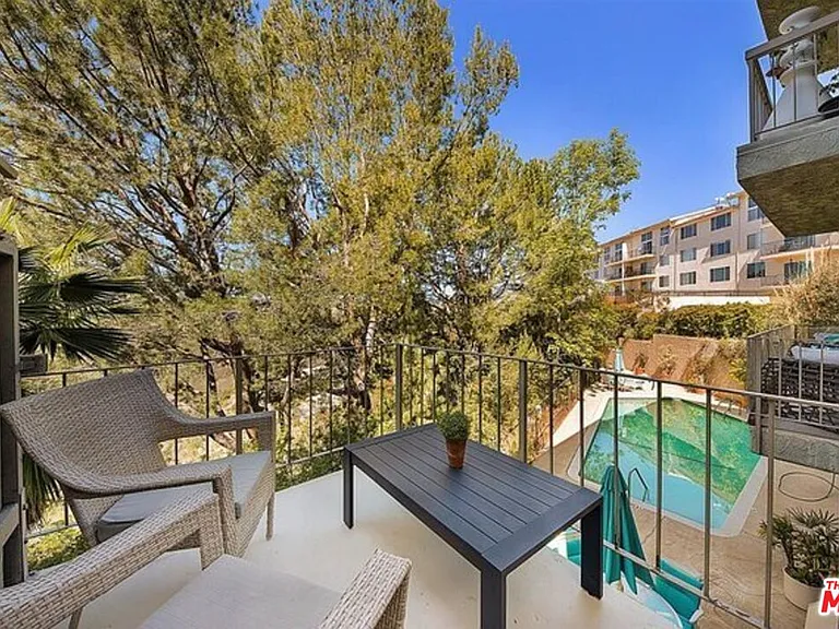 2345 Roscomare Rd #201 — Photo 3