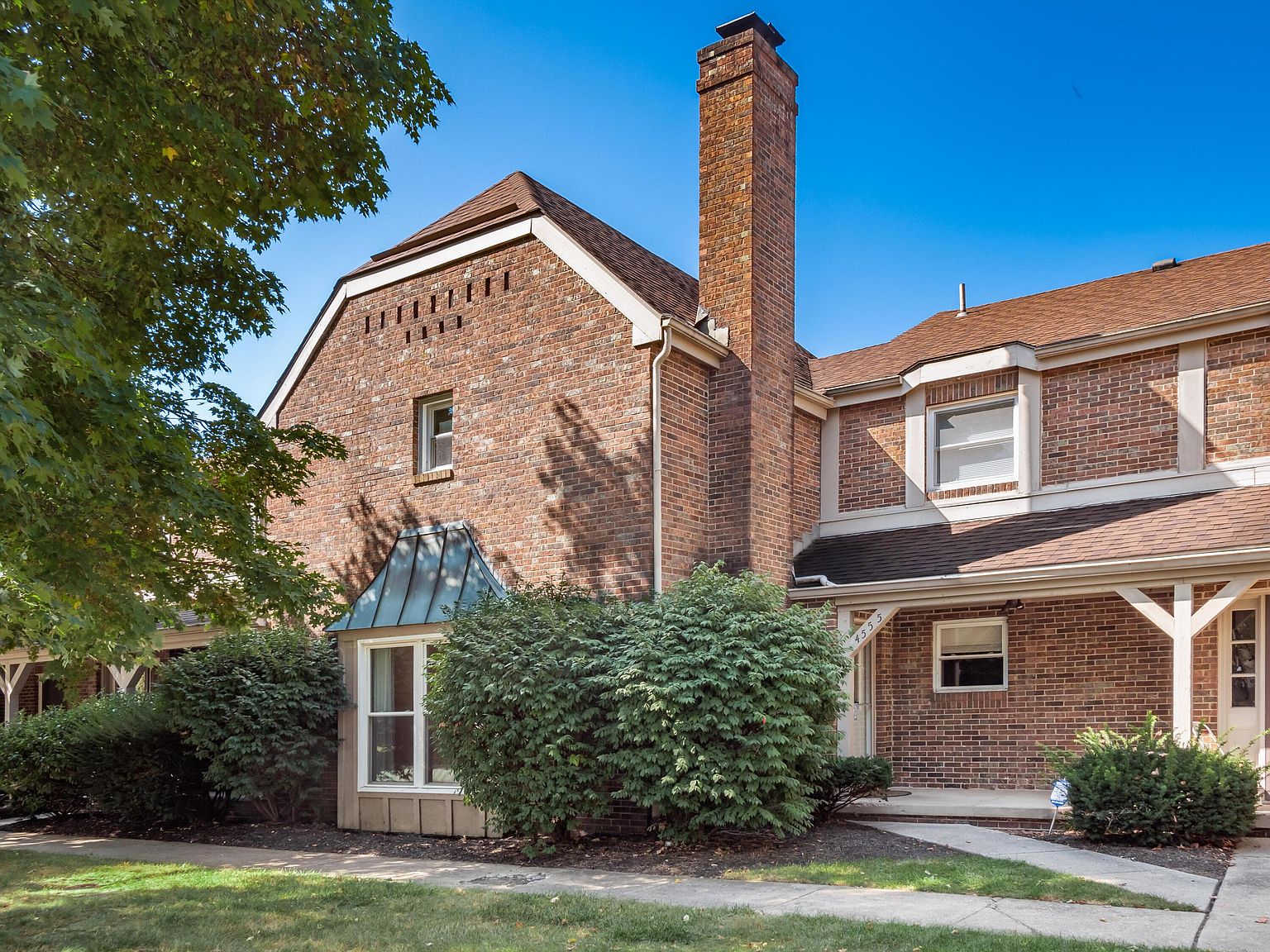 4555 Sandringham Dr, Columbus, OH 43220 | MLS #223031629 | Zillow