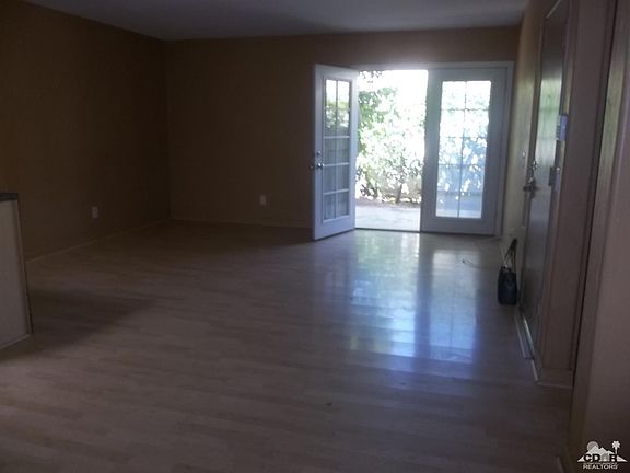 5th image of 1222 N Sunflower Cir
