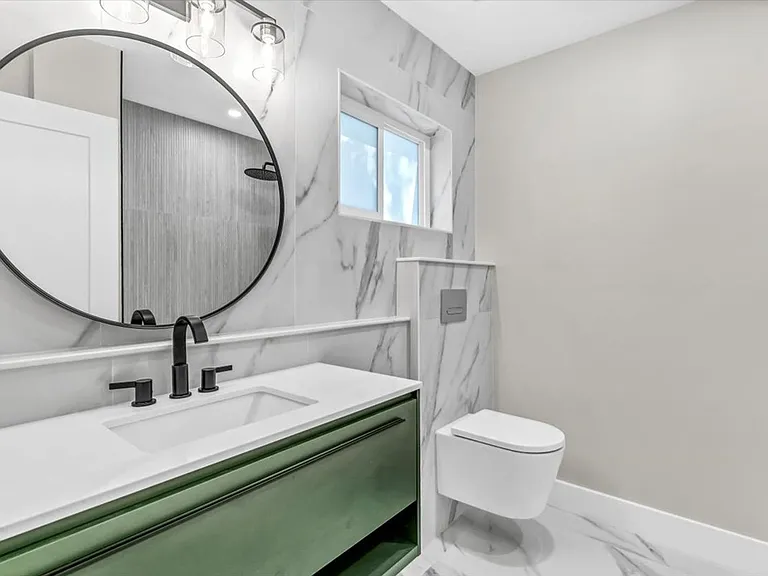 525 Lamara Way NE — Photo 10
