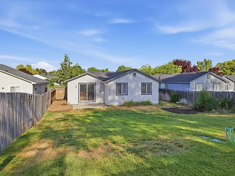 1020 Aspen Grove St — Photo 18