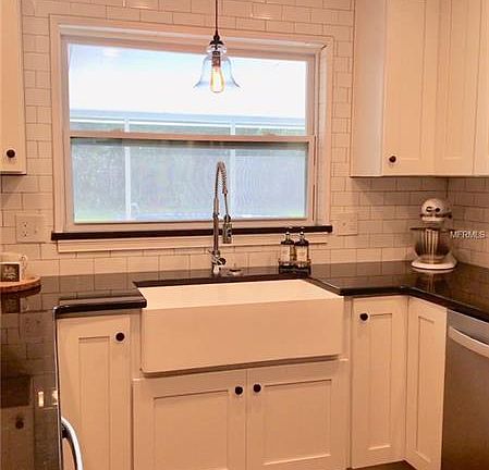 5th image of 2946 De Brocy Way #17