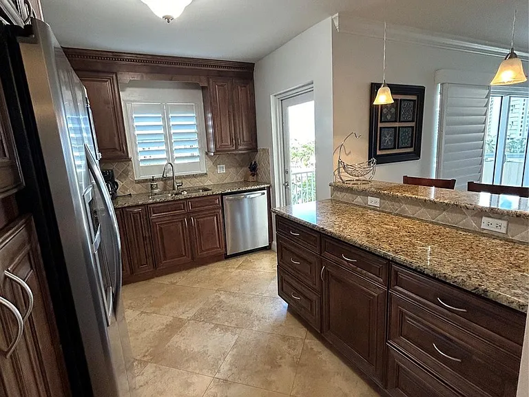 1200 Hibiscus Ave #702 — Photo 11