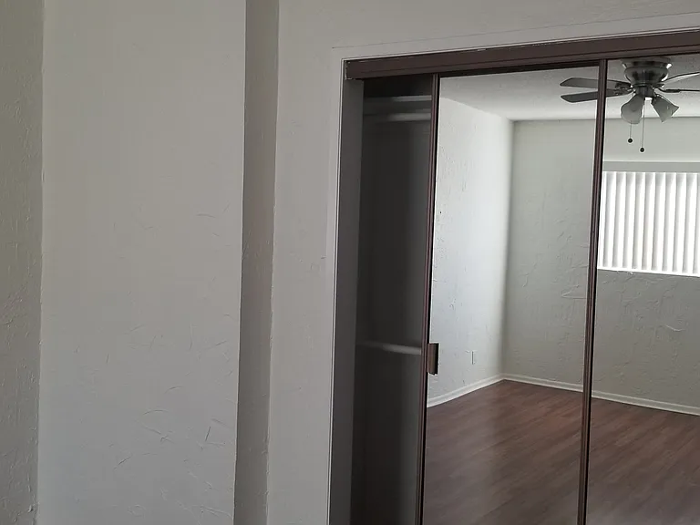 4370 Colfax Ave #15 — Photo 7