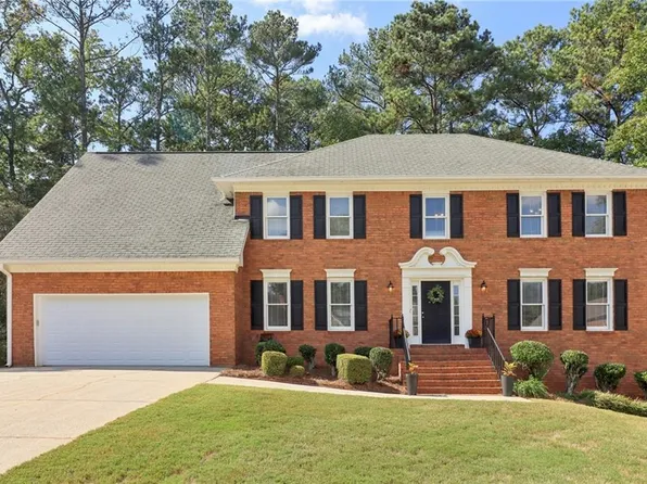 2020 Oak Branch Way, Stone Mountain, GA 30087