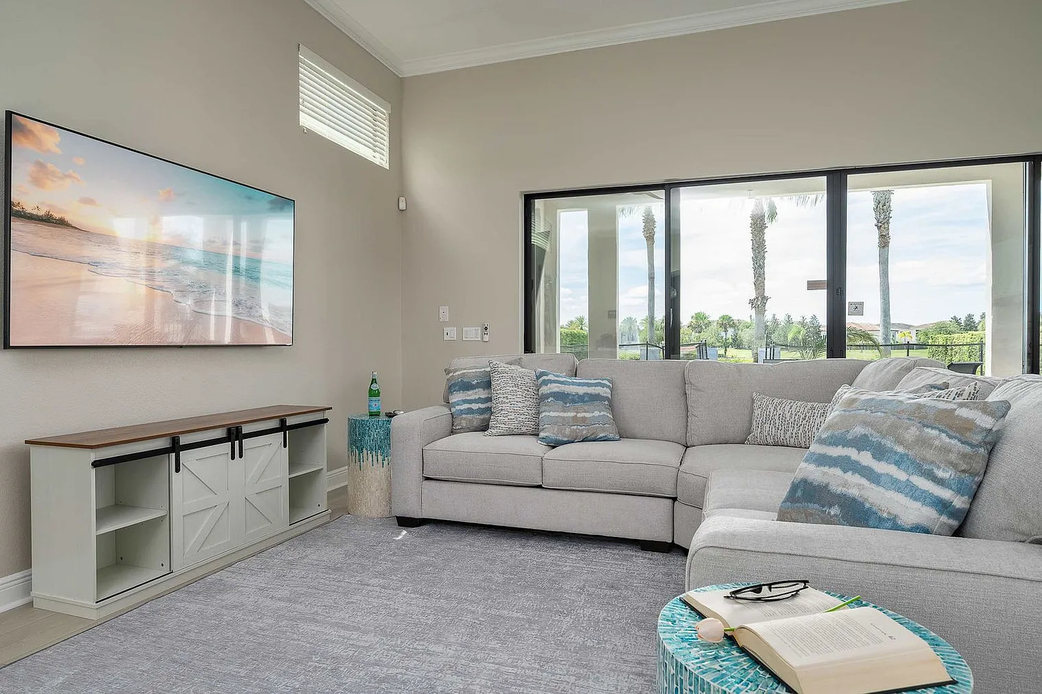 5 bed, 5.0 bath, 3519 sqft, $12,996 — Photo 1