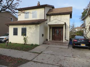 303 Naughton Ave, Staten Island, NY 10305