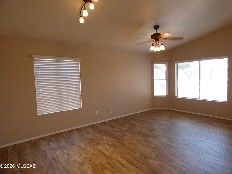 5562 W Peaceful Dove Pl — Photo 6