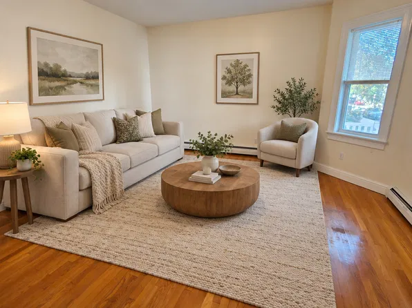 32 Rockland Ave, Malden, MA 02148