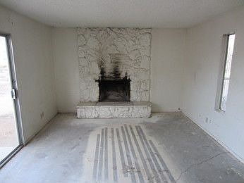 2nd image of 16290 Llanada Ave