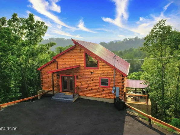 1908 Eagle Ct, Sevierville, TN 37876
