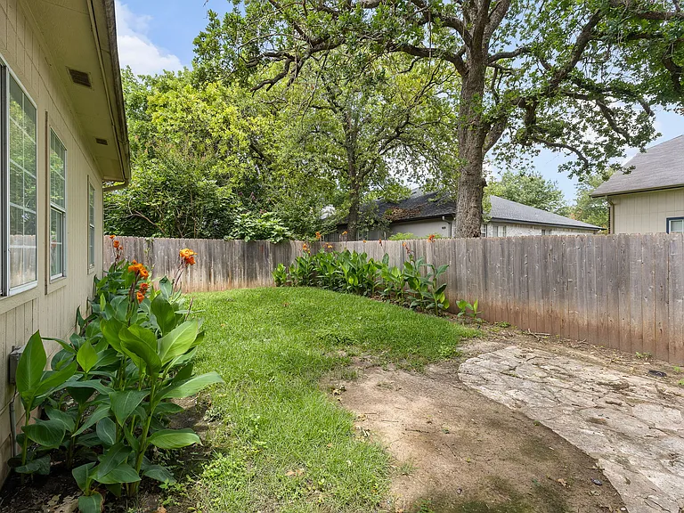 3955 Grayling Ln — Photo 48