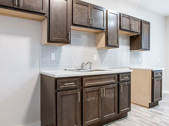 5th image of 3118 N 8th St Floor 1