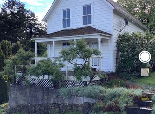 503 S 2nd St, La Conner, WA 98257