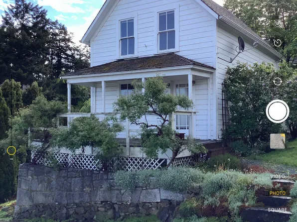 503 S 2nd St, La Conner, WA 98257