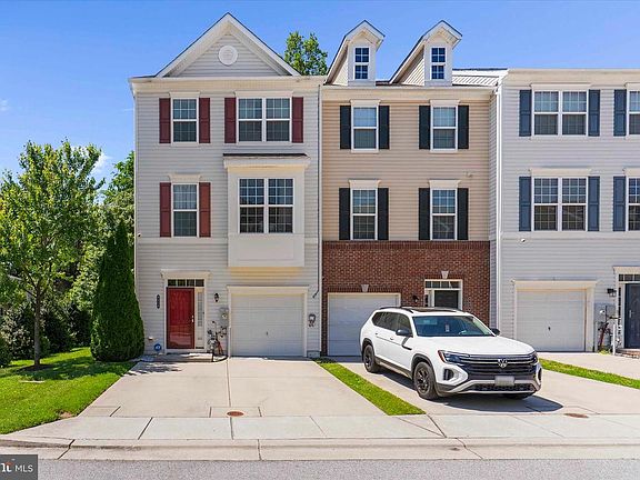 4th image of 8428 Meadowlark Ln