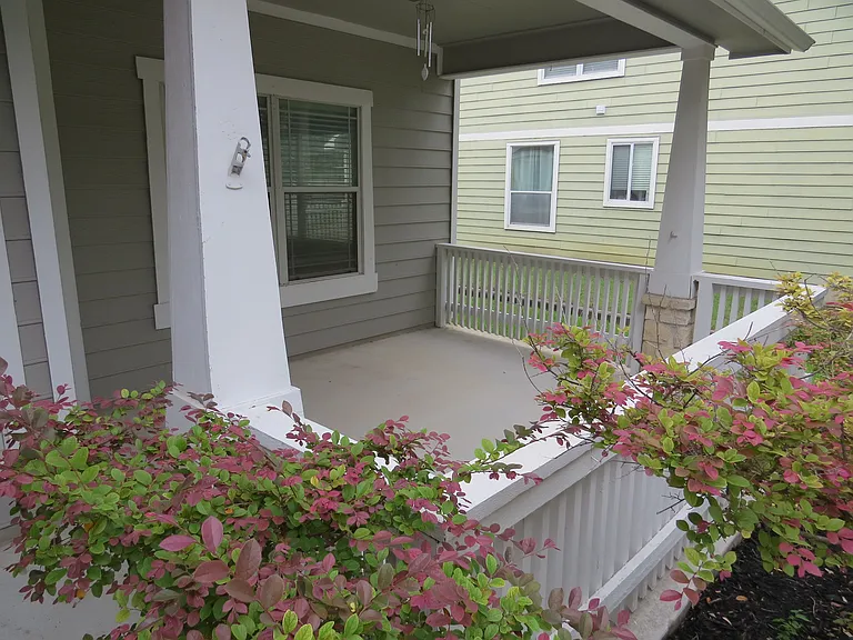 124 Brookview — Photo 3