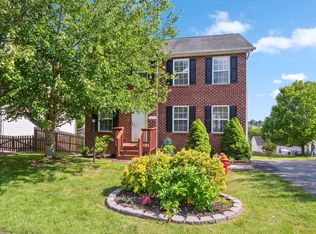 145 Wistaria Dr, Christiansburg, VA 24073