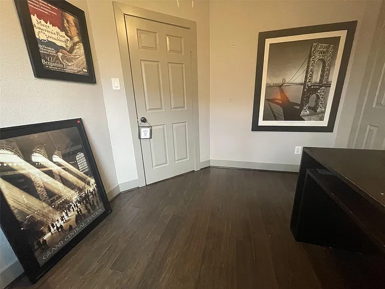 9602 Top Gallant Ct — Photo 17