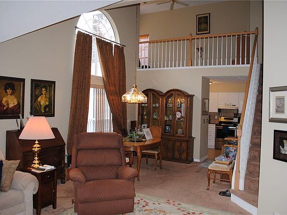 5th image of 23510 Grist Mill Ct