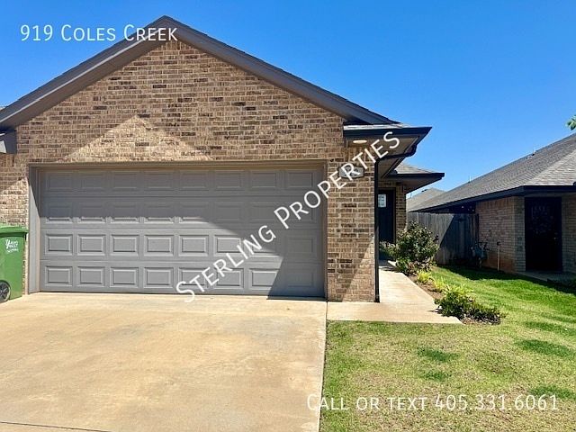 1st image of 919 Coles Creek Ln