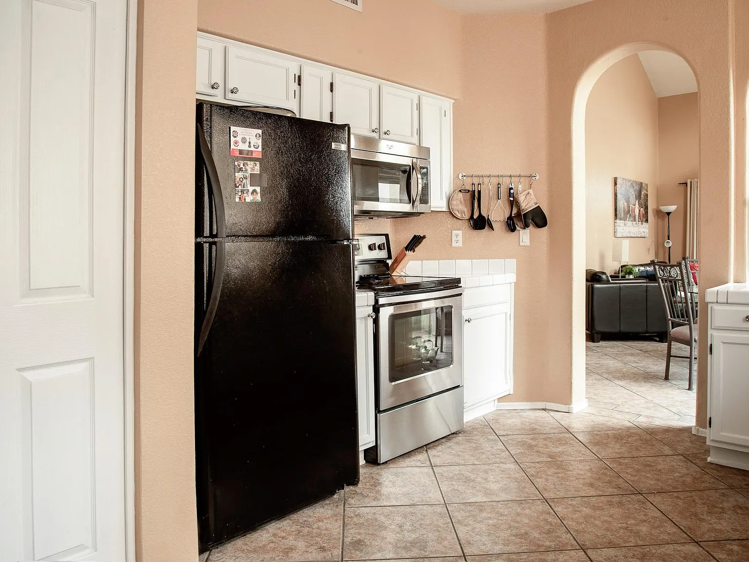 2 bed, 2.5 bath, 1559 sqft, $2,500 — Photo 3