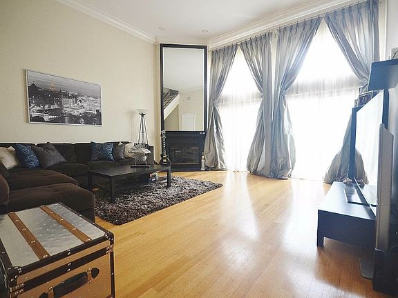 3rd image of 6930 De Celis Pl Unit 25