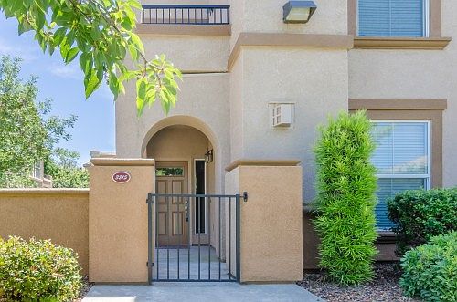 1st image of 5350 Dunlay Dr Unit 3215