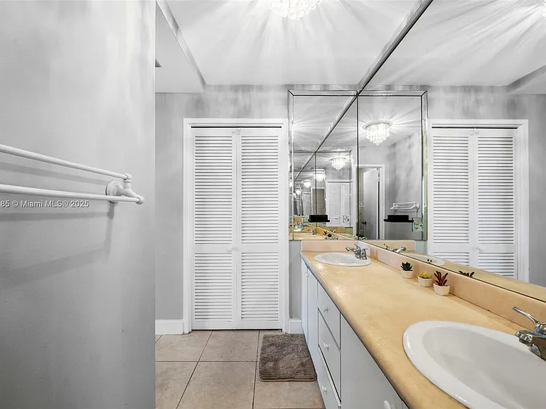 3505 S Ocean Dr #1221 — Photo 18