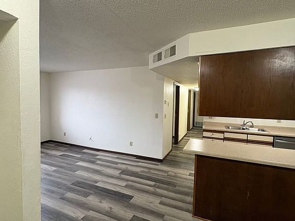 3rd image of 1510 9th Ave S #1518-307
